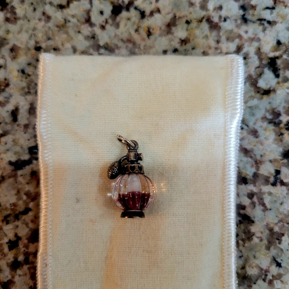 Perfume charm